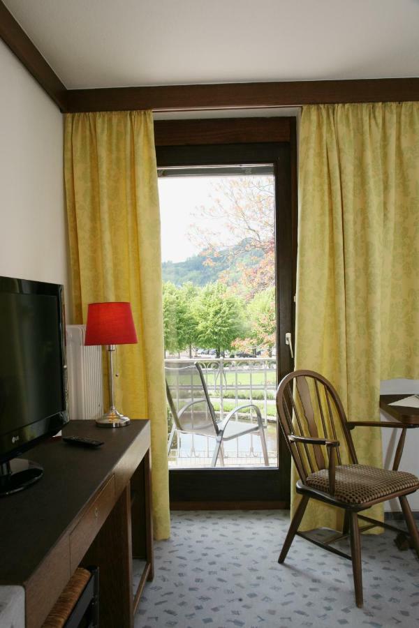 Ottenhofen im Schwarzwald Hotel Pflug מראה חיצוני תמונה